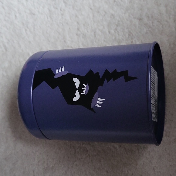 ✨️Rare✨️ Monster - Tea Tin - DavidsTea *2 for $25* - Picture 8 of 11